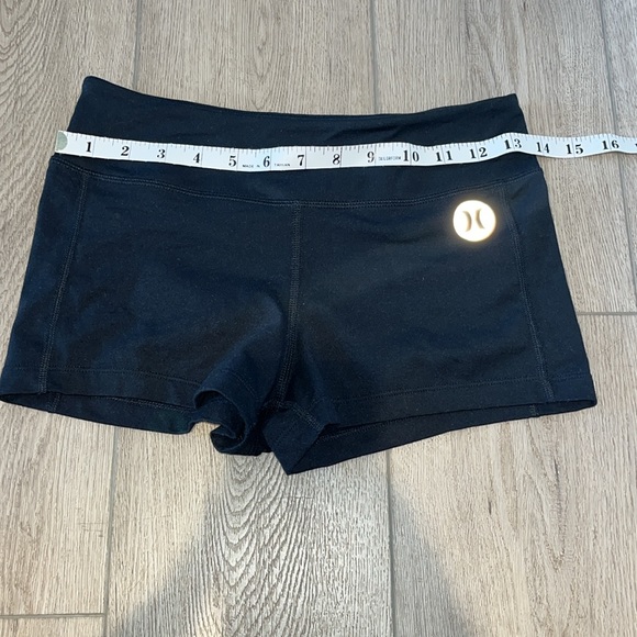 Hurley X Nike DRY FIT shorts - Picture 2 of 7